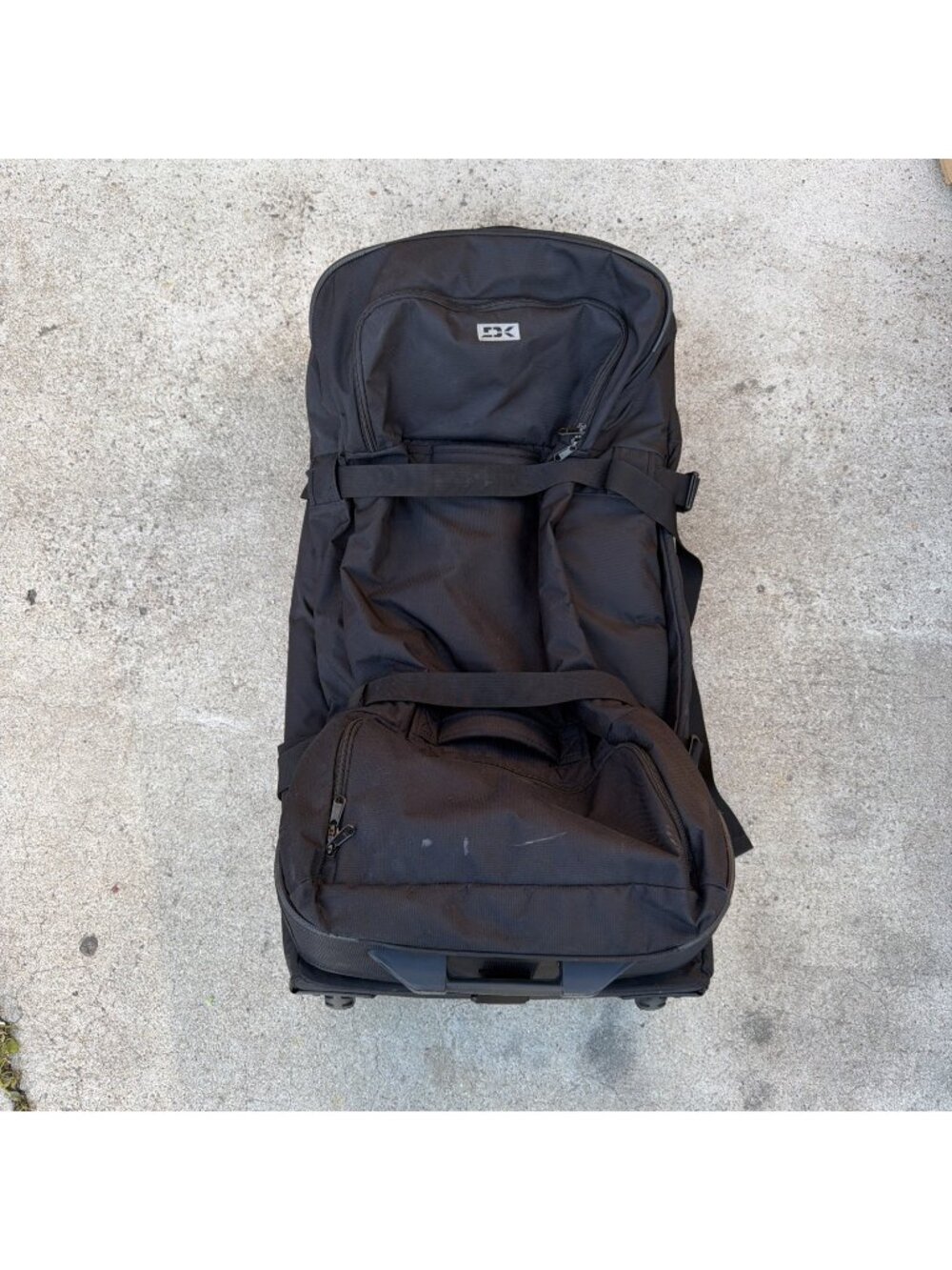 Dakine Split Roller 110L Large Rolling Luggage Suitcase Bag Black